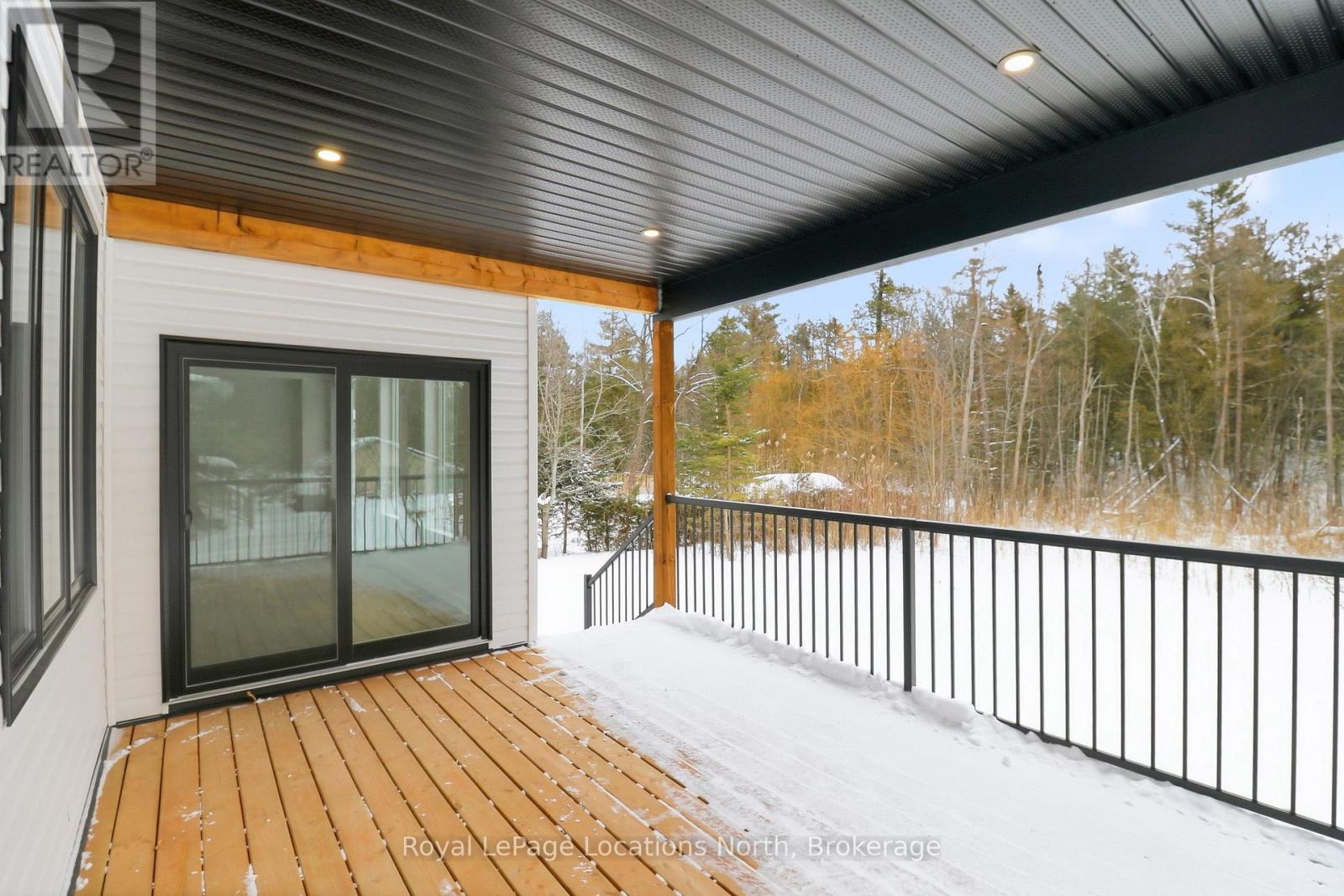 118 Valerie Crescent, Wasaga Beach, Ontario  L9Z 2P8 - Photo 5 - S12631176