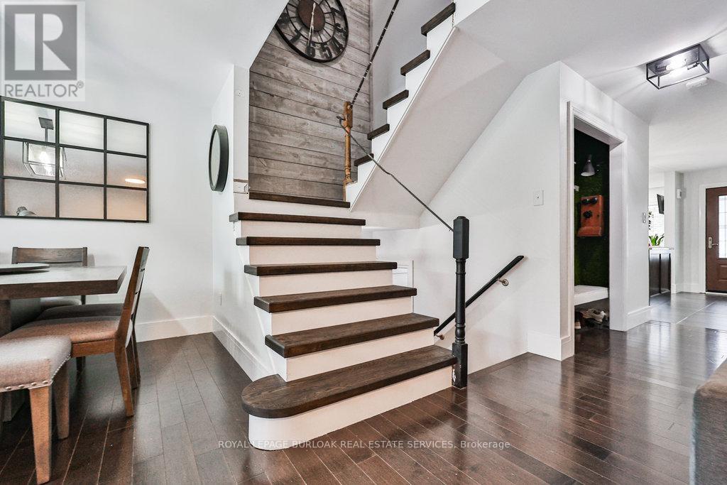 4429 Vallence Drive, Burlington, Ontario  L7L 6J8 - Photo 25 - W12630976