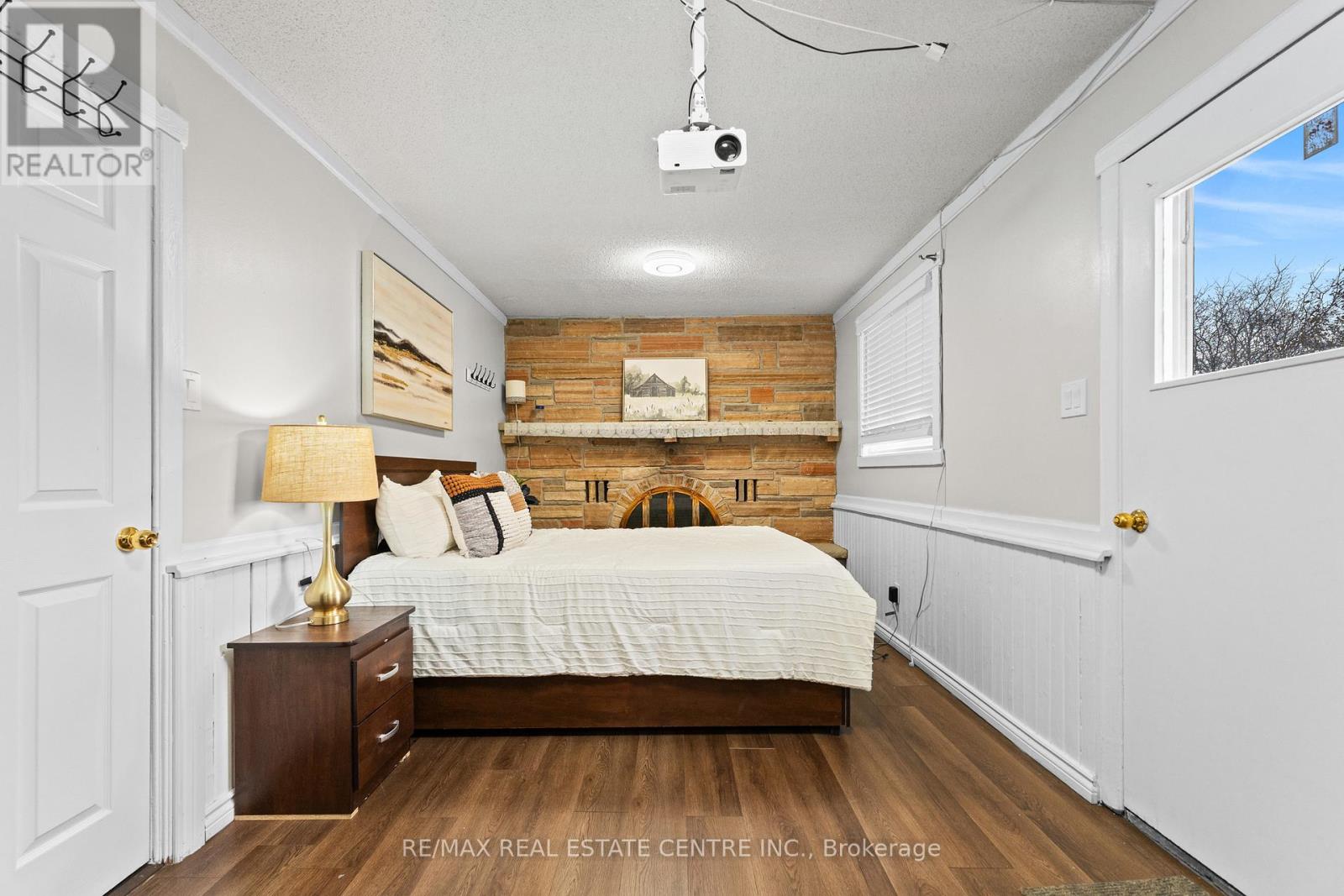 23 Jefferson Road, Brampton (Northgate), Ontario  L6S 2G6 - Photo 10 - W12630982