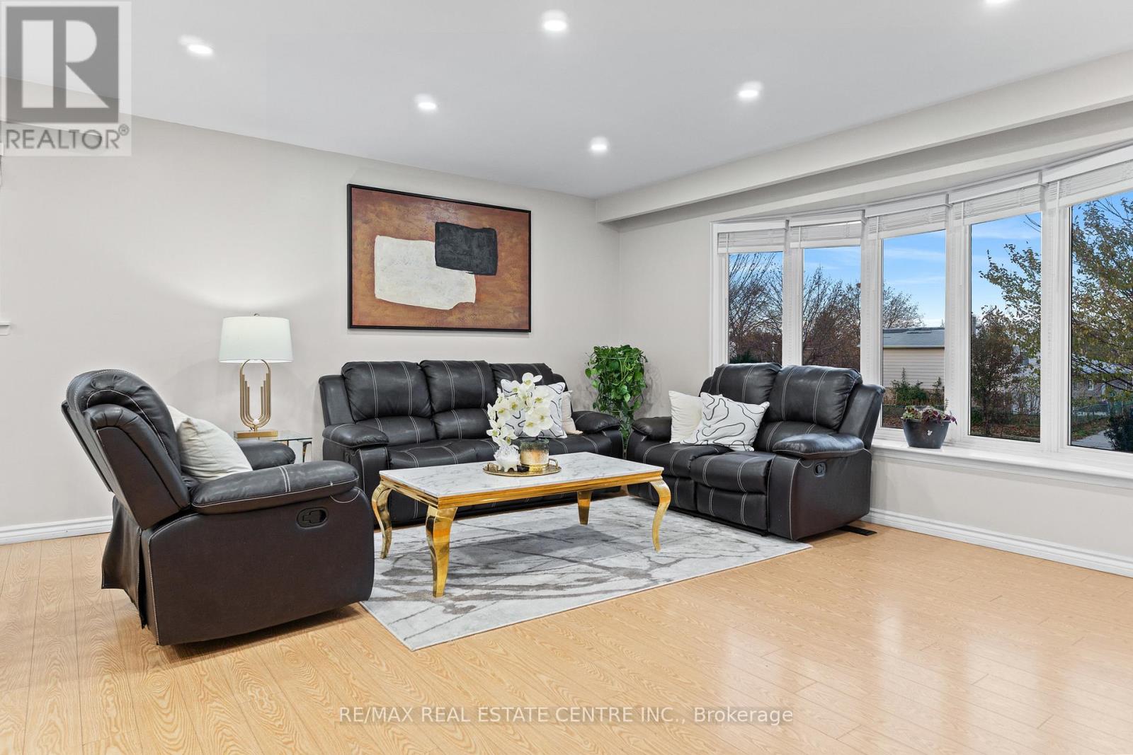 23 Jefferson Road, Brampton (Northgate), Ontario  L6S 2G6 - Photo 16 - W12630982