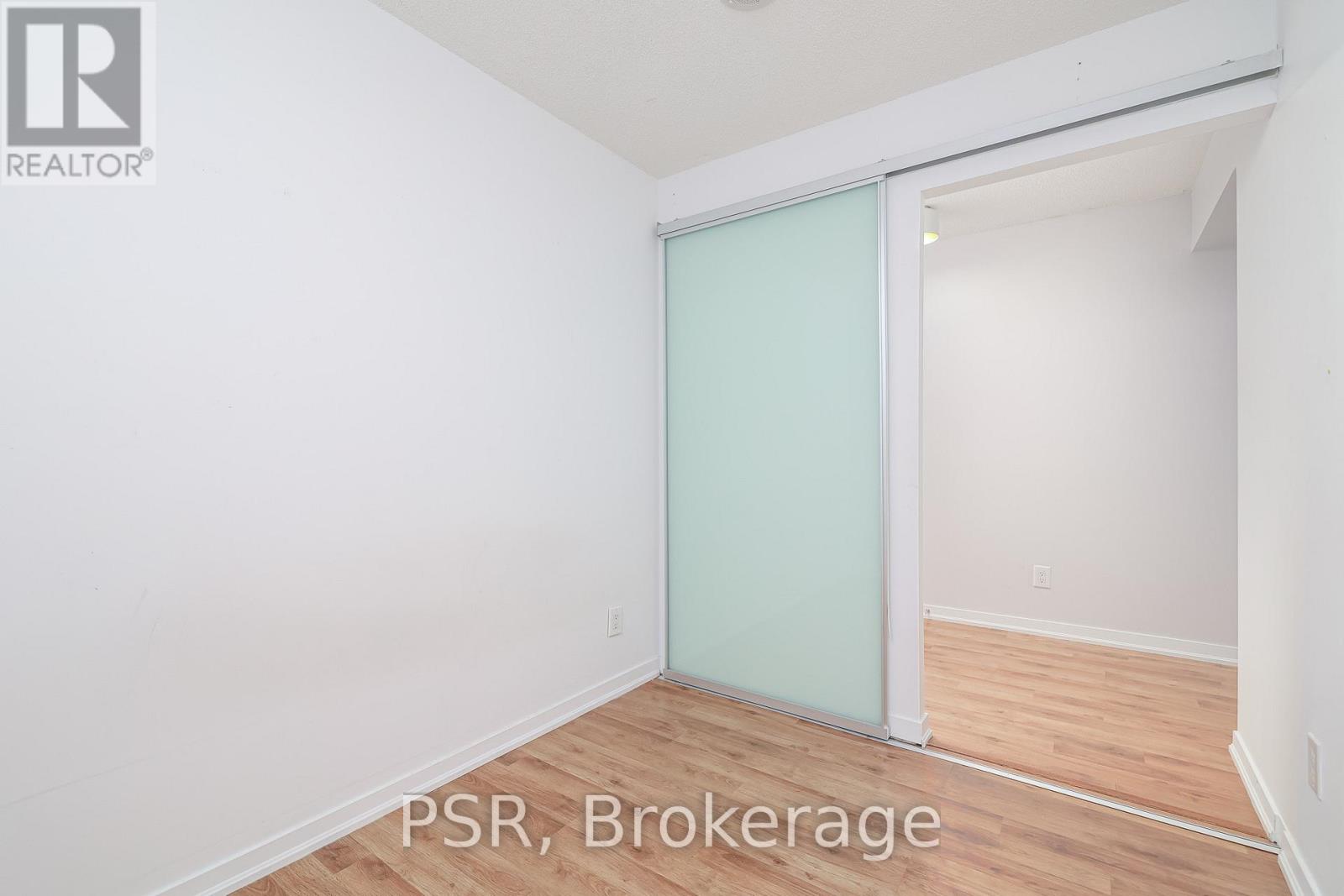 2002 - 38 Joe Shuster Way, Toronto, Ontario  M6K 0A5 - Photo 8 - W12631008