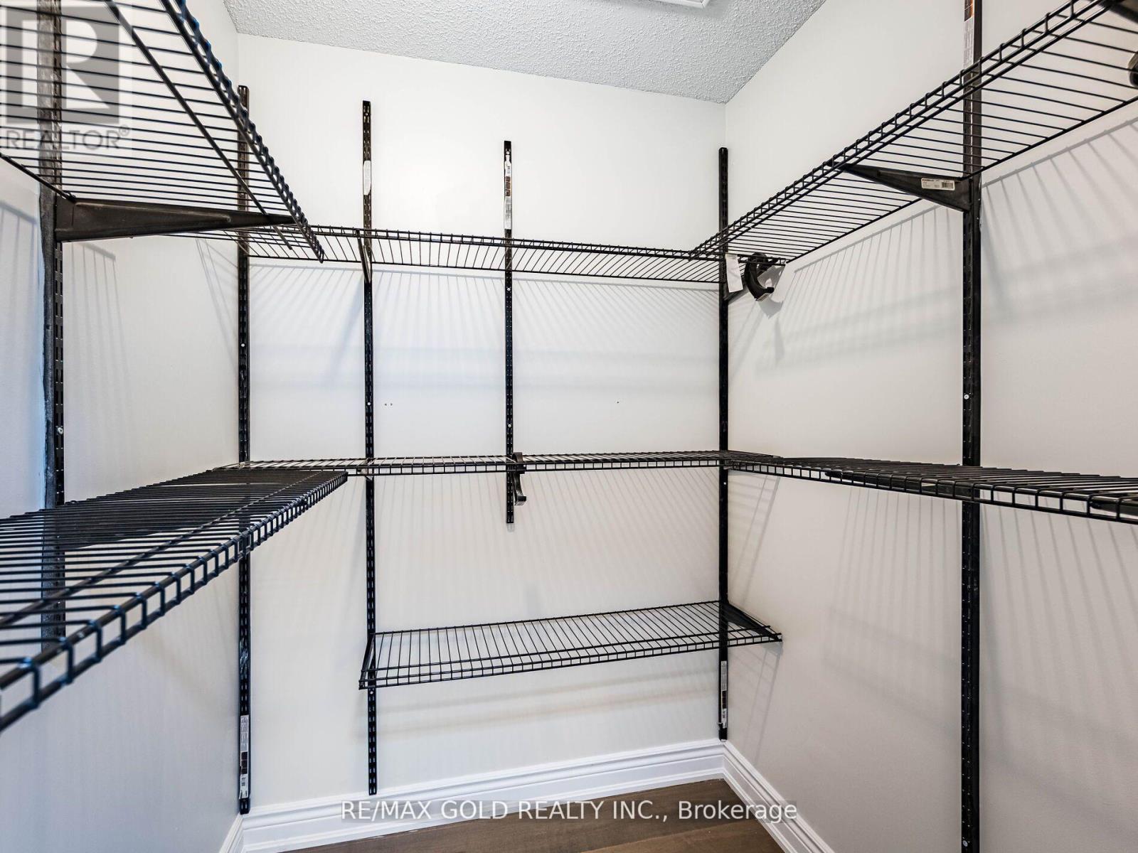 3 Hawkway Court, Brampton, Ontario  L6Y 4K7 - Photo 26 - W12631010