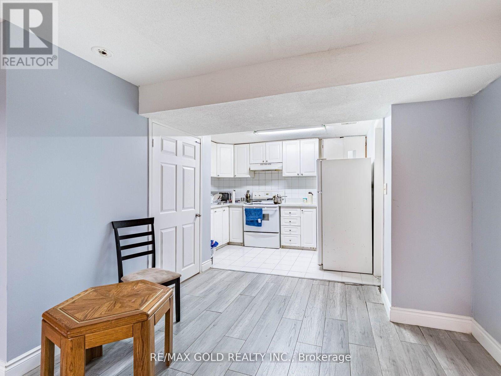 3 Hawkway Court, Brampton, Ontario  L6Y 4K7 - Photo 36 - W12631010