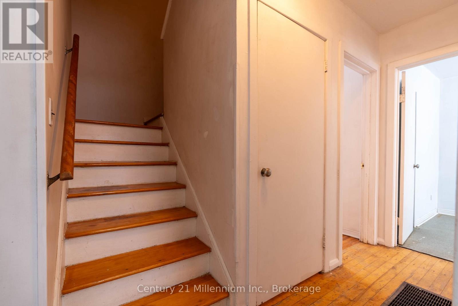 701 5th Street E, Owen Sound, Ontario  N4K 1E4 - Photo 22 - X12631048