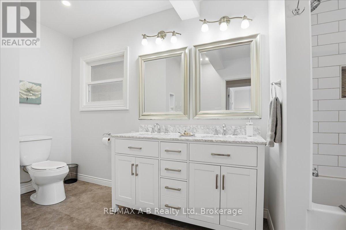 296 Huron Street, Stratford, Ontario N5A 5T4 - Photo 22 - X12631054