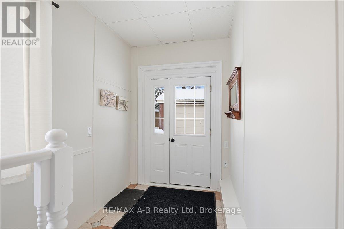 296 Huron Street, Stratford, Ontario N5A 5T4 - Photo 26 - X12631054