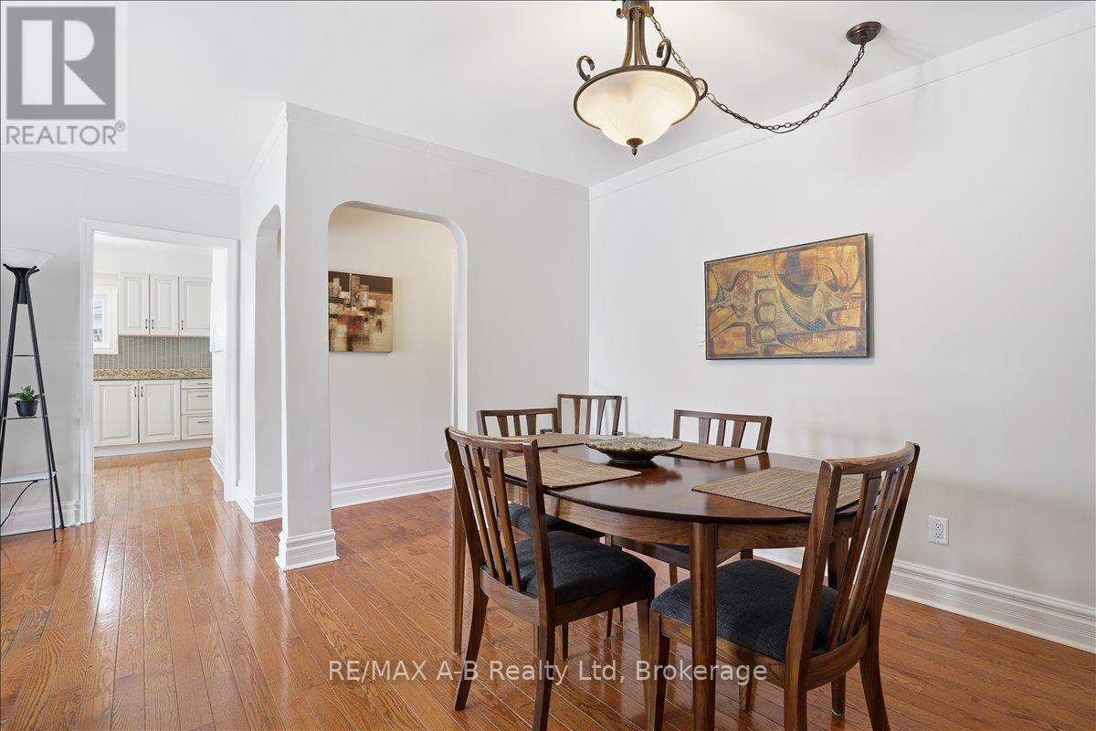 296 Huron Street, Stratford, Ontario N5A 5T4 - Photo 8 - X12631054