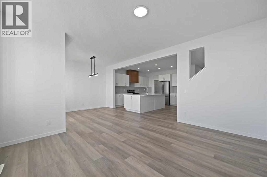 211 Corner Glen Crescent Ne, Calgary, Alberta  T3N 2L8 - Photo 7 - A2273876