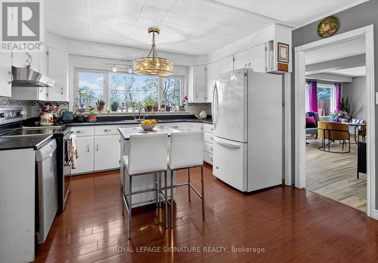 82 First Avenue, Quinte West, Ontario  K8V 4C5 - Photo 10 - X12630984