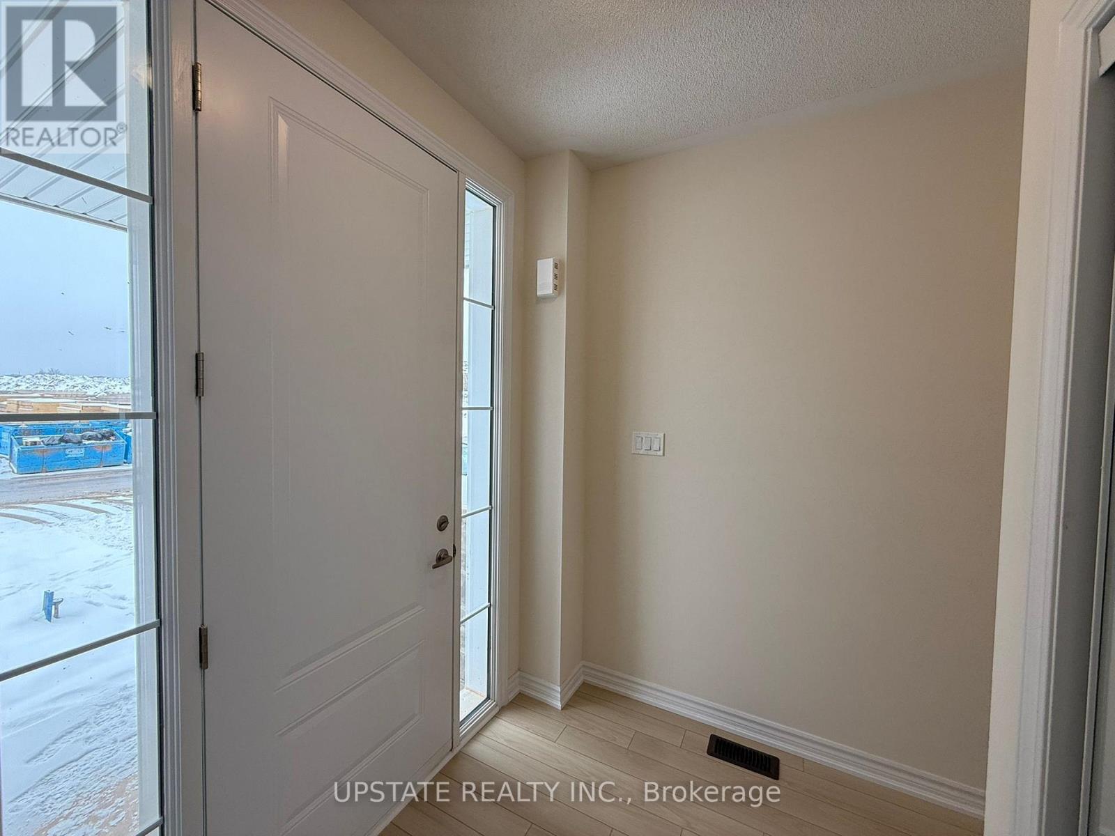 161 Gear Avenue, Erin, Ontario  N0B 1T0 - Photo 2 - X12631004