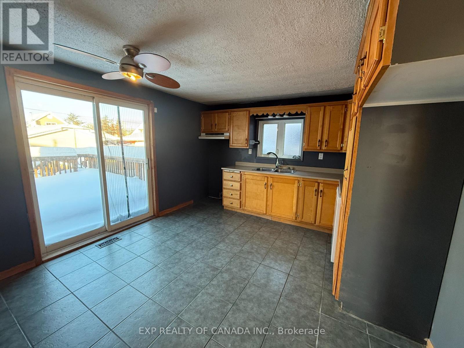 156 Montgomery Avenue, Timmins, Ontario  P4N 3G6 - Photo 4 - T12631102