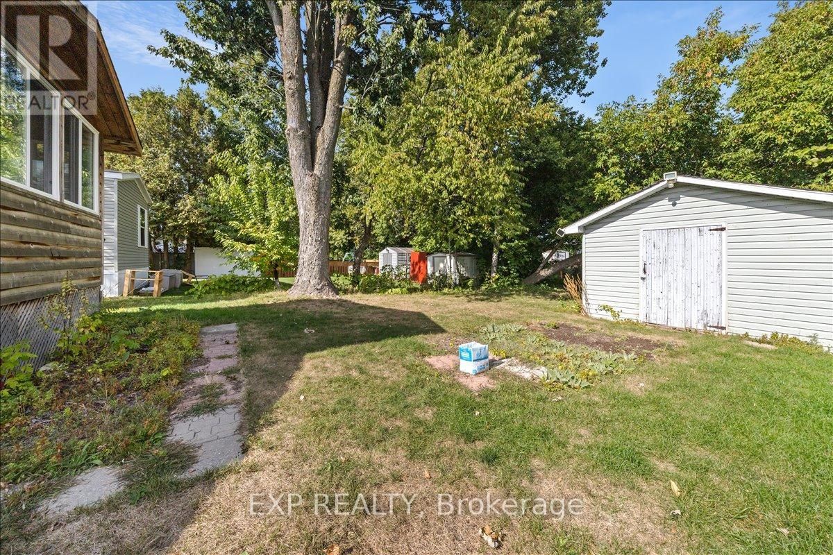 1023 Vista Barrett Private, Ottawa, Ontario K4P 1C8 - Photo 18 - X12631036
