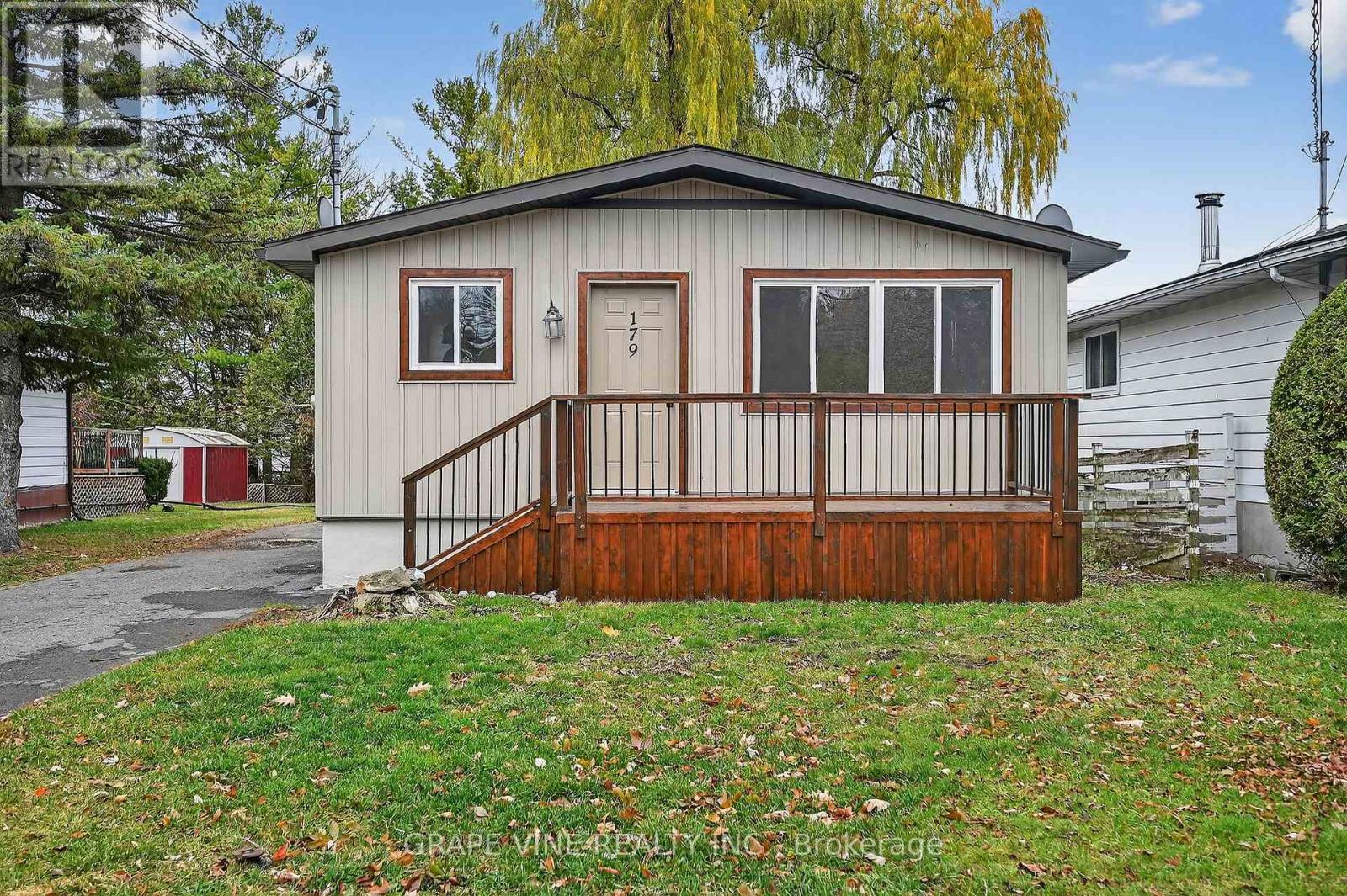 179 Victoria Street, Mississippi Mills, Ontario K0A 1A0 - Photo 2 - X12631126