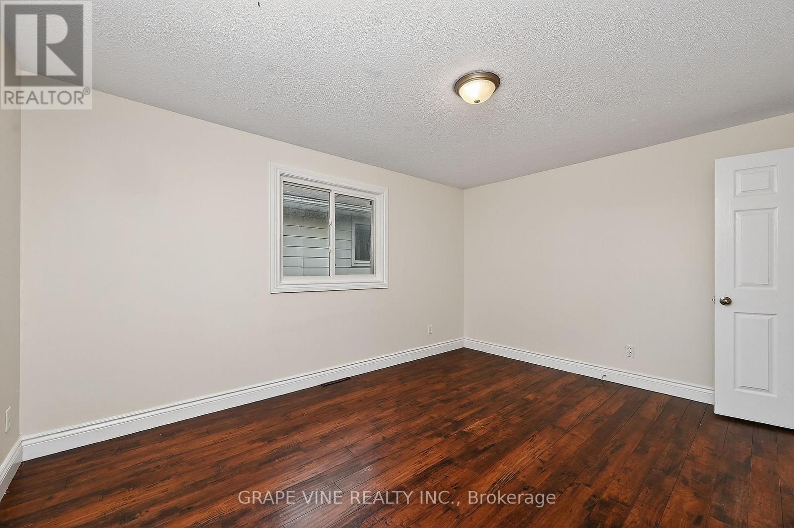 179 Victoria Street, Mississippi Mills, Ontario K0A 1A0 - Photo 20 - X12631126