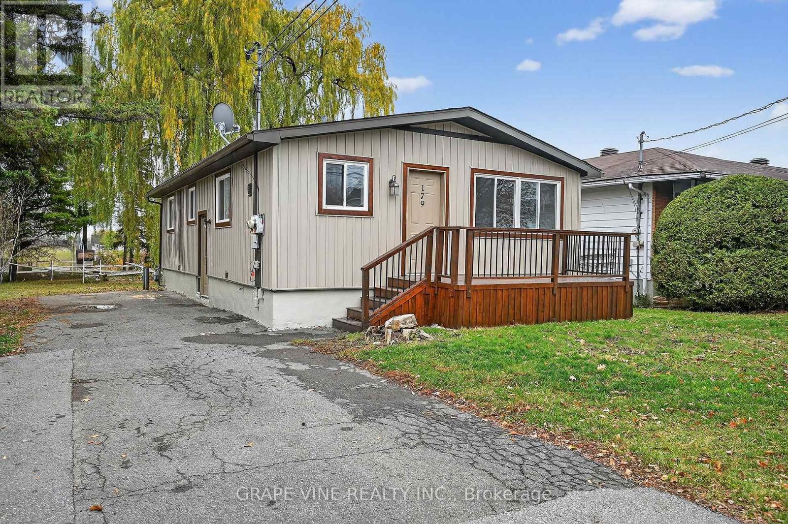 179 Victoria Street, Mississippi Mills, Ontario K0A 1A0 - Photo 3 - X12631126