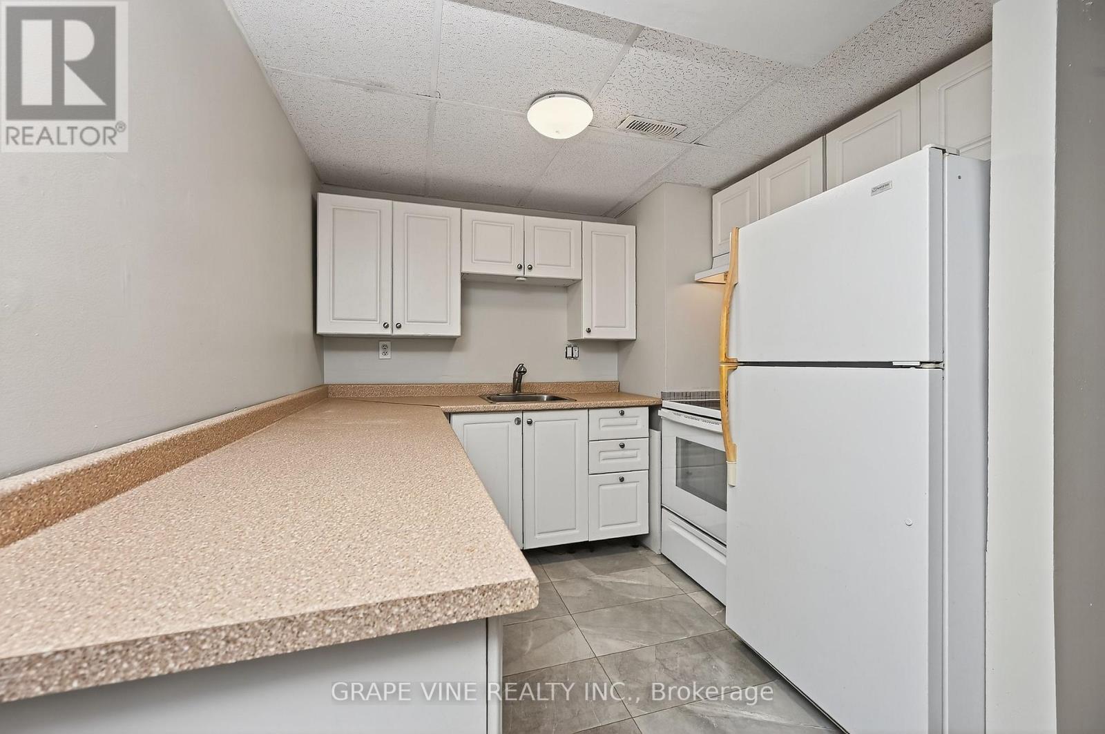 179 Victoria Street, Mississippi Mills, Ontario K0A 1A0 - Photo 32 - X12631126