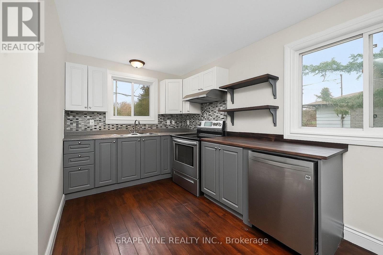 179 Victoria Street, Mississippi Mills, Ontario K0A 1A0 - Photo 9 - X12631126