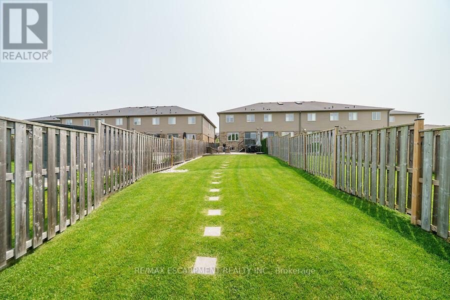 123 Westbank Trail, Hamilton, Ontario  L8J 0H3 - Photo 32 - X12389769