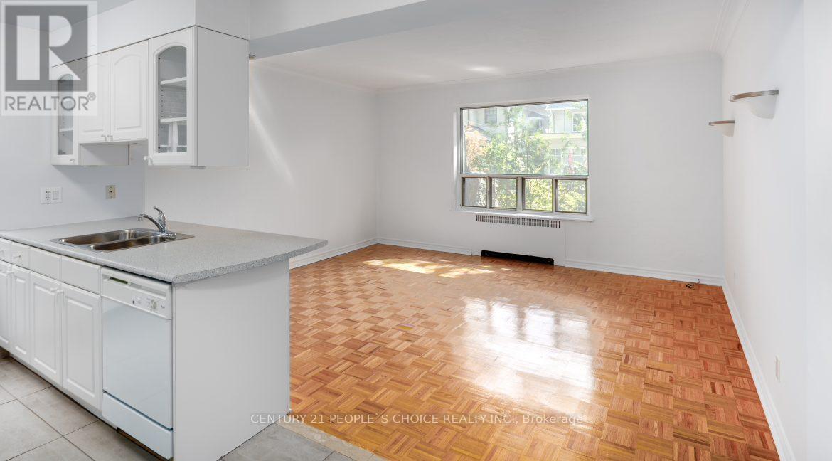 6 - 869 Avenue Road, Toronto, Ontario  M5P 2K5 - Photo 4 - C12435849