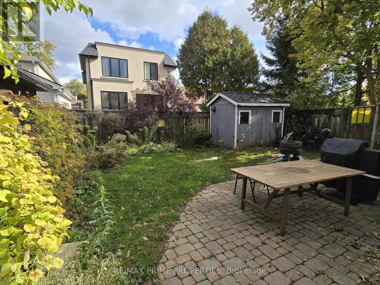 37 Marilyn Crescent, Toronto, Ontario  M4B 3C5 - Photo 9 - E12477475