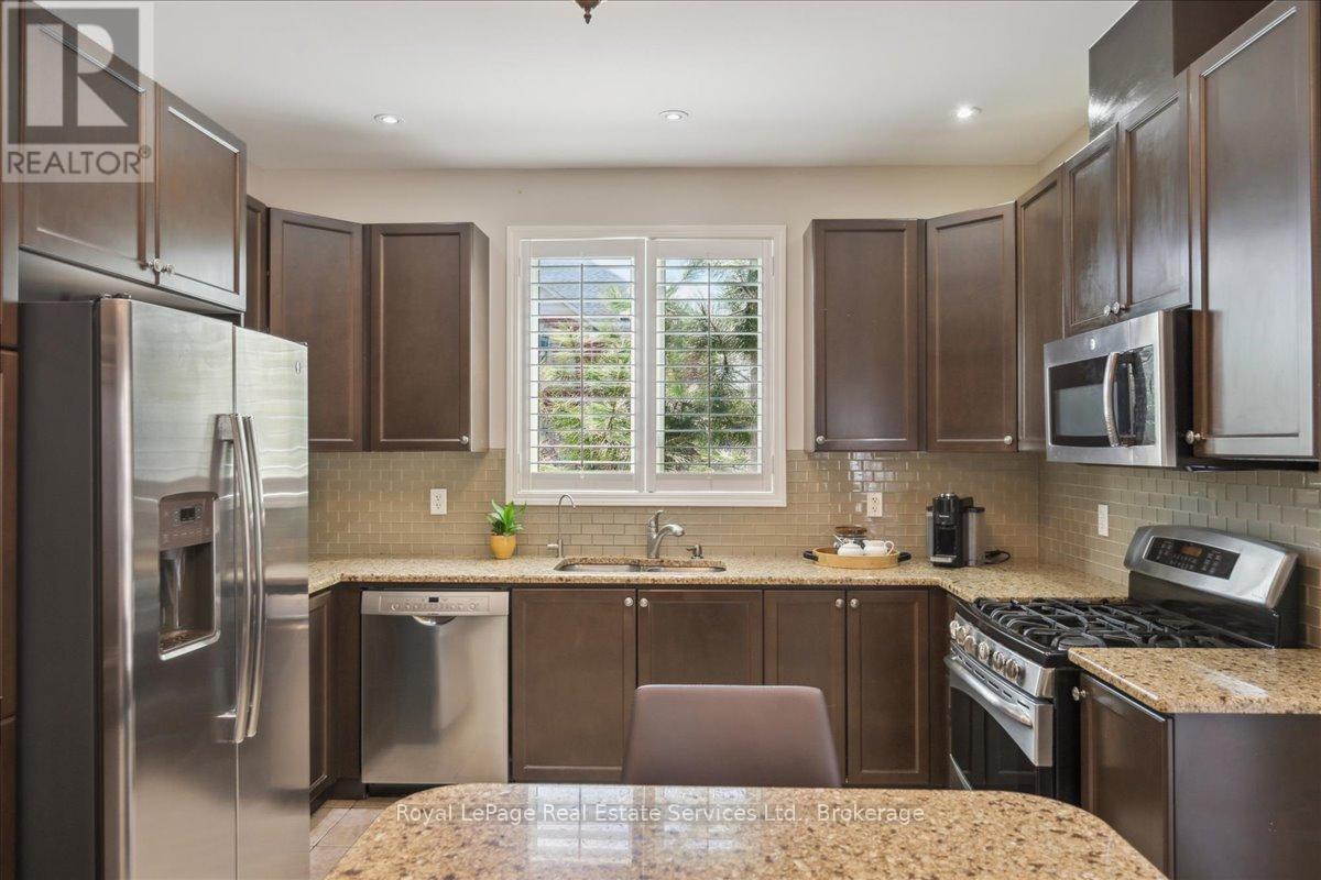 4737 Deforest Crescent, Burlington, Ontario  L7M 0K1 - Photo 21 - W12631130