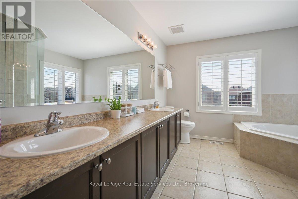 4737 Deforest Crescent, Burlington, Ontario  L7M 0K1 - Photo 31 - W12631130