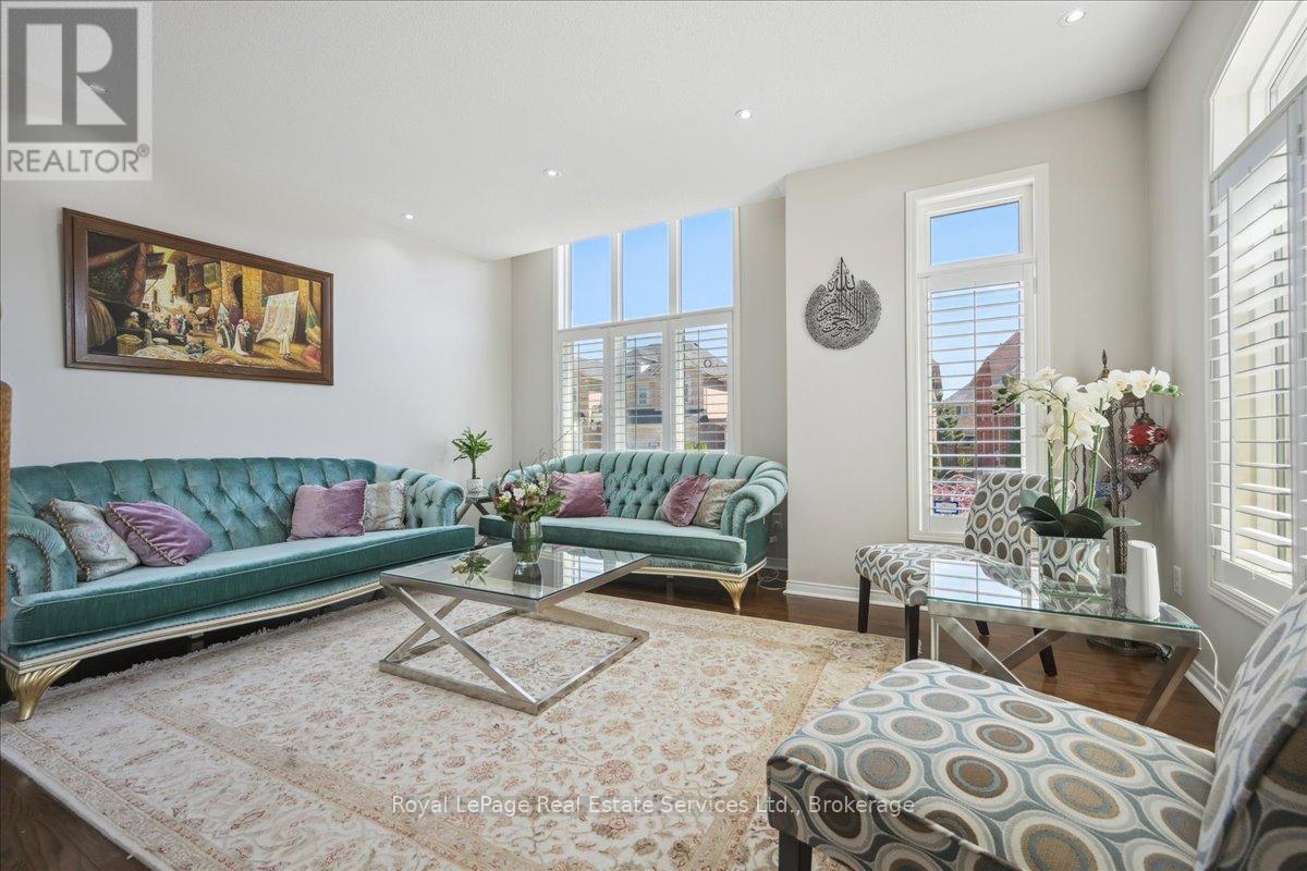 4737 Deforest Crescent, Burlington, Ontario  L7M 0K1 - Photo 5 - W12631130