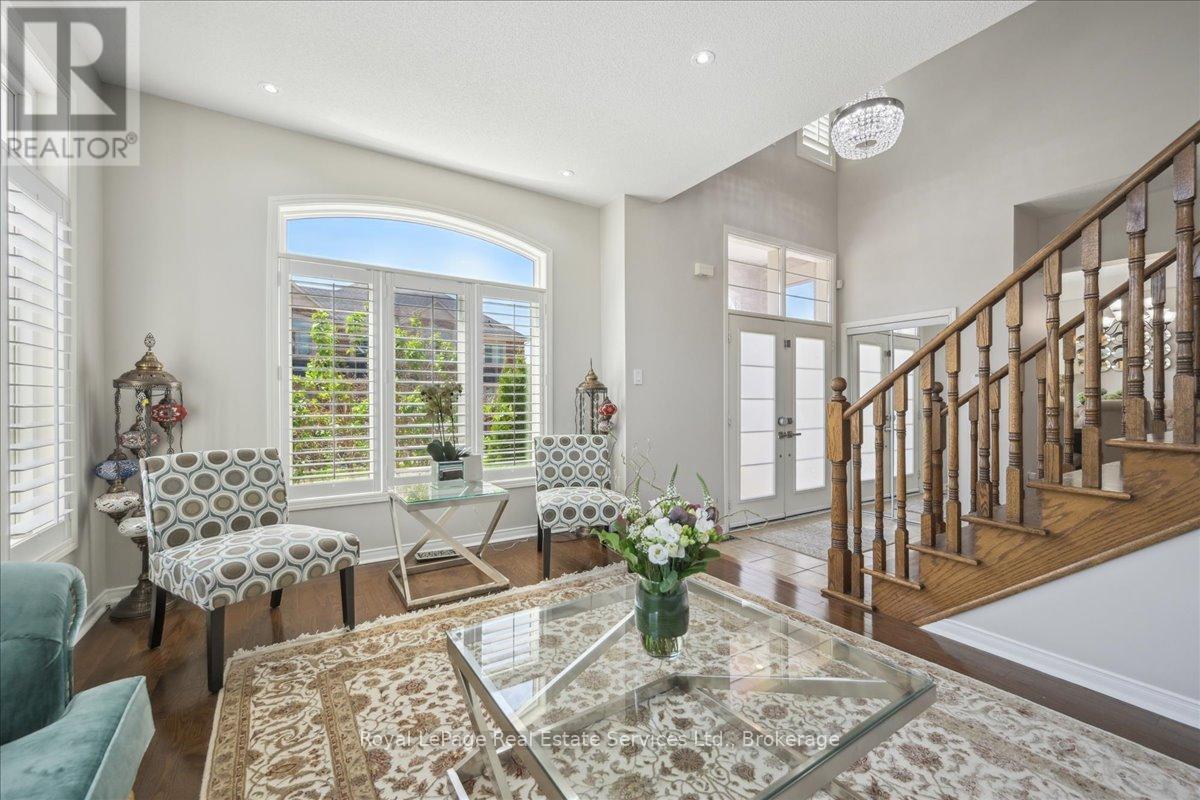 4737 Deforest Crescent, Burlington, Ontario  L7M 0K1 - Photo 6 - W12631130