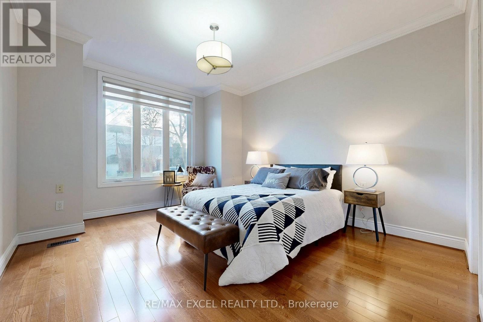 90 Fairleigh Crescent, Toronto, Ontario  M6C 3R9 - Photo 15 - C12629984