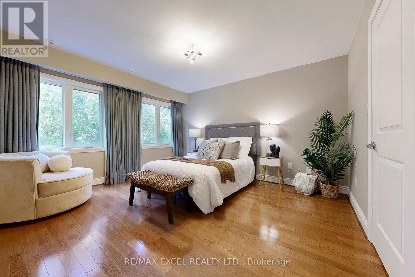 90 Fairleigh Crescent, Toronto, Ontario  M6C 3R9 - Photo 20 - C12629984