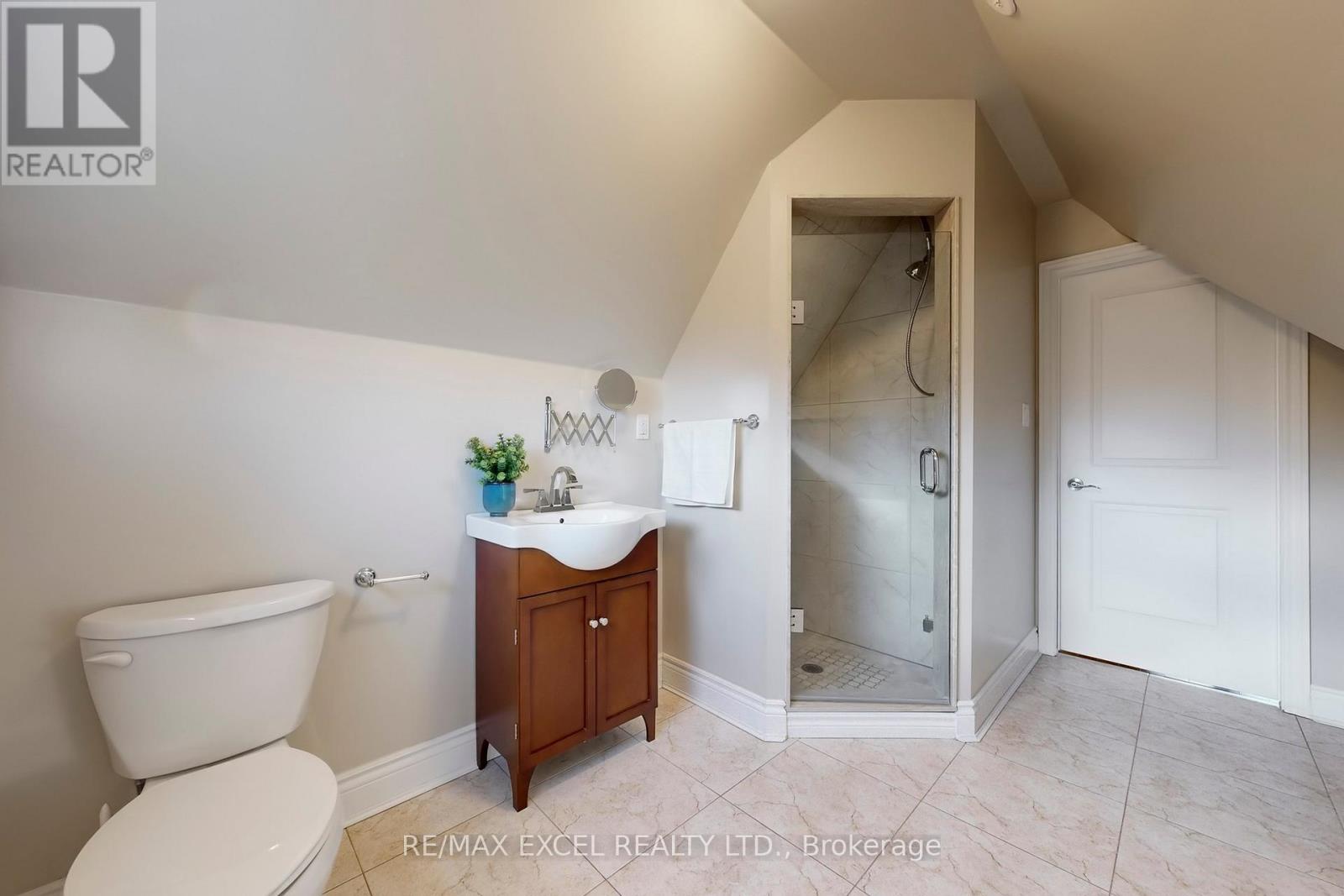 90 Fairleigh Crescent, Toronto, Ontario  M6C 3R9 - Photo 36 - C12629984