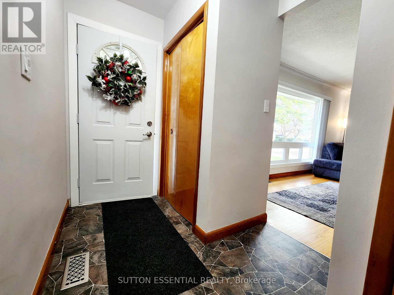 316 First Avenue, Brockville, Ontario  K6V 3C1 - Photo 4 - X12573376