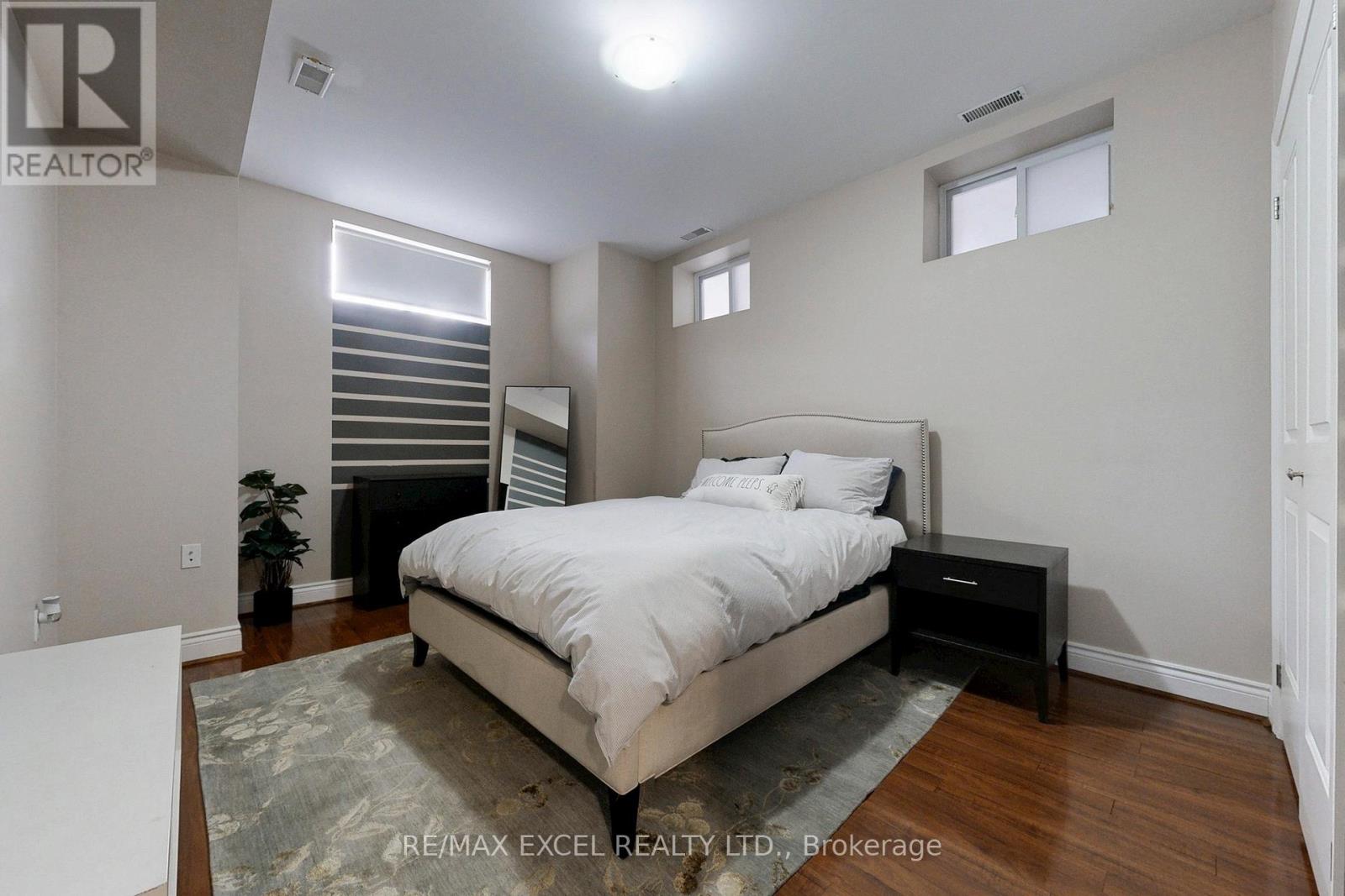 90 Fairleigh Crescent, Toronto, Ontario  M6C 3R9 - Photo 41 - C12629984