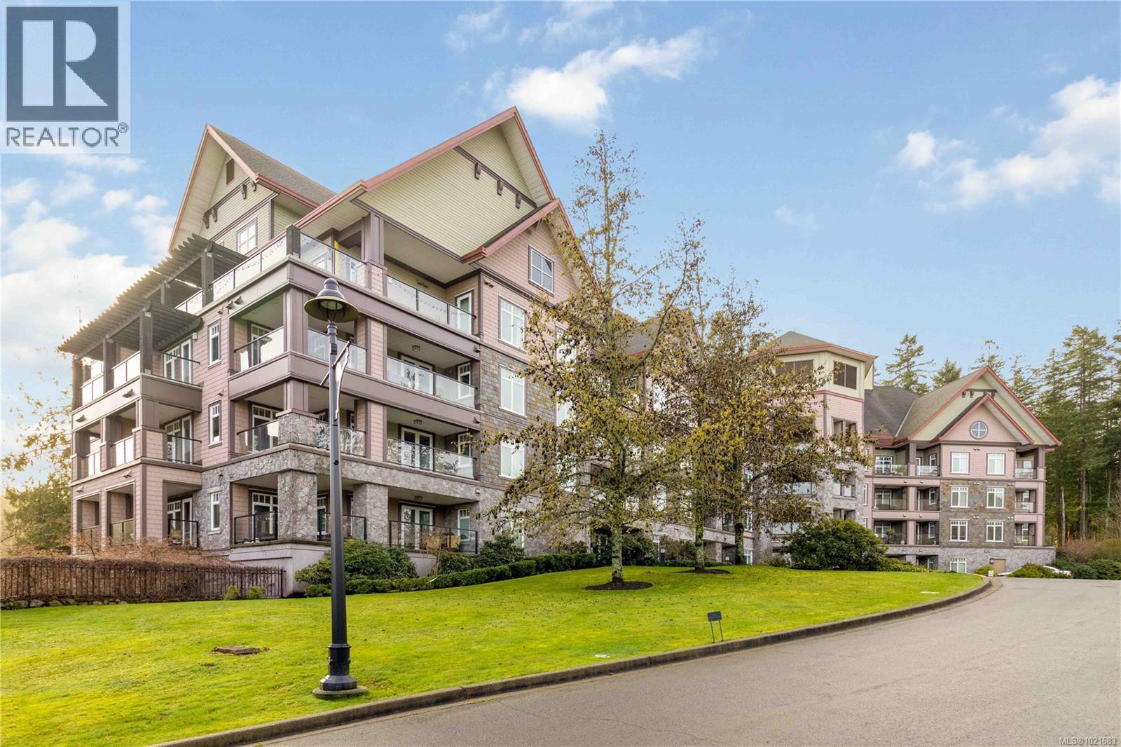 420 1395 Bear Mountain Pkwy, Langford, British Columbia  V9B 0E1 - Photo 43 - 1021683