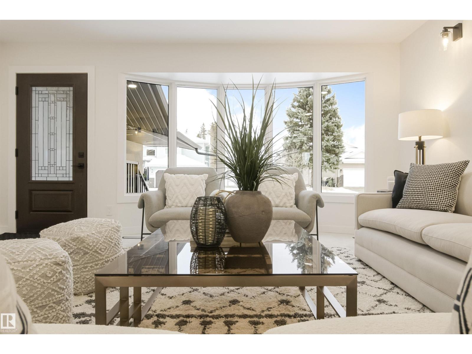 2712 41 ST NW, Edmonton, Alberta