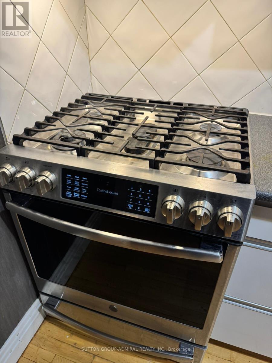 591 Woburn Avenue, Toronto, Ontario  M5M 1L8 - Photo 10 - C12631078