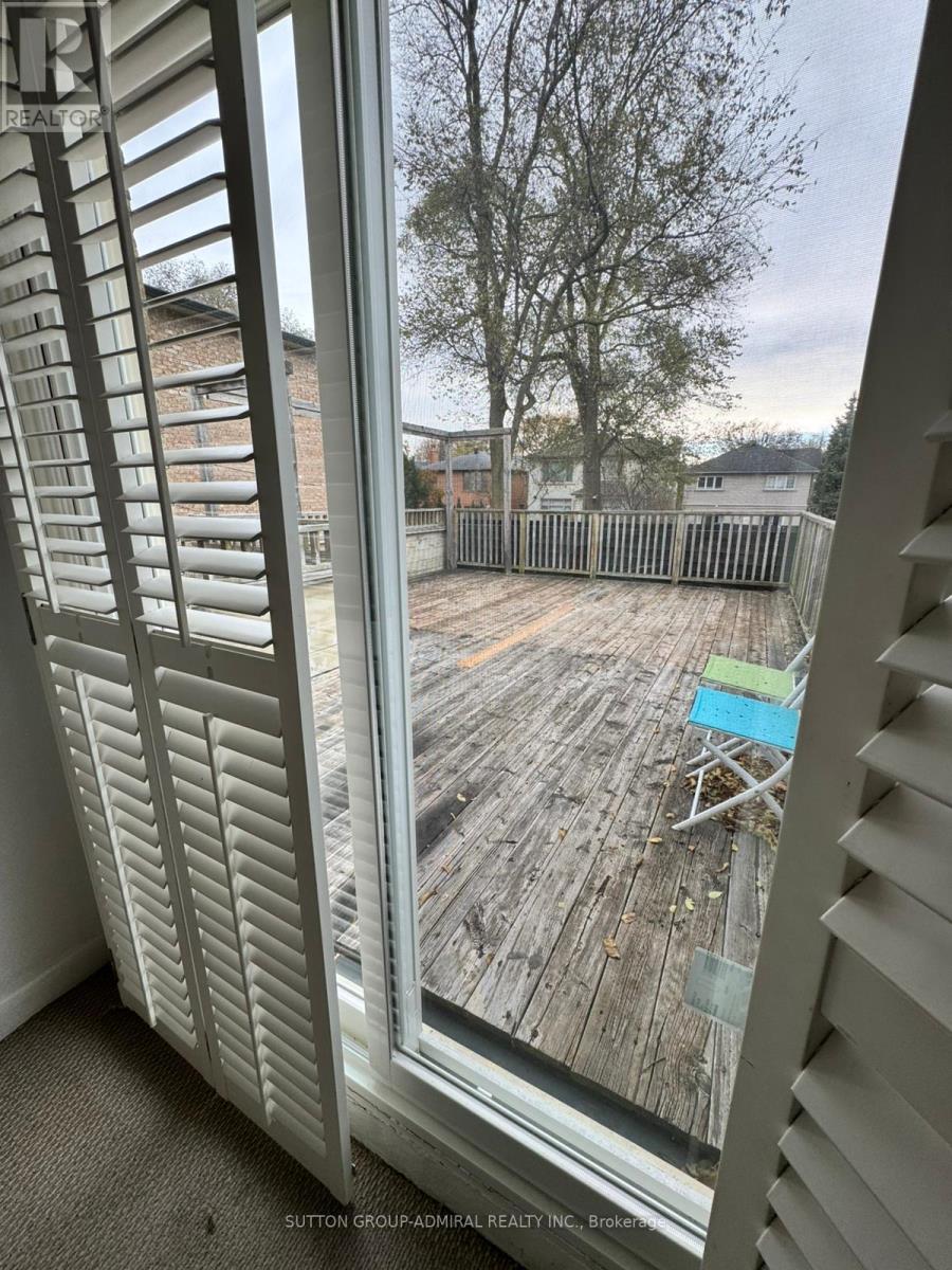 591 Woburn Avenue, Toronto, Ontario  M5M 1L8 - Photo 12 - C12631078