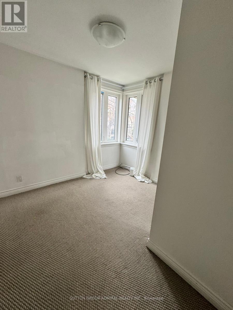 591 Woburn Avenue, Toronto, Ontario  M5M 1L8 - Photo 14 - C12631078