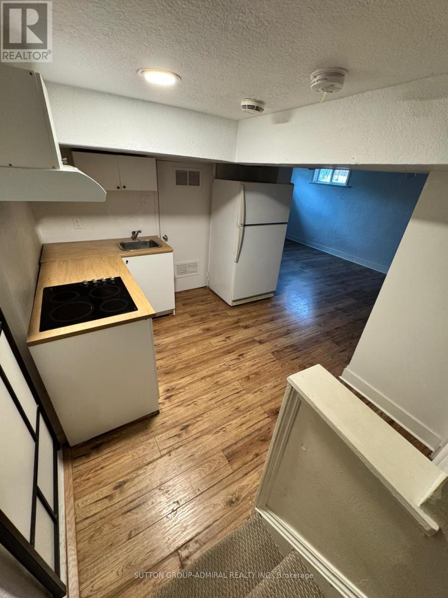 591 Woburn Avenue, Toronto, Ontario  M5M 1L8 - Photo 17 - C12631078