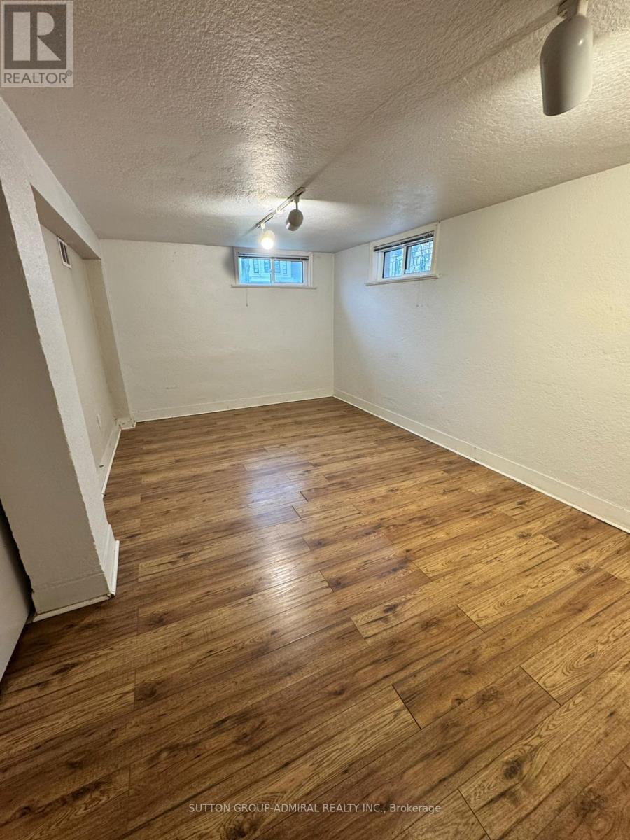 591 Woburn Avenue, Toronto, Ontario  M5M 1L8 - Photo 19 - C12631078