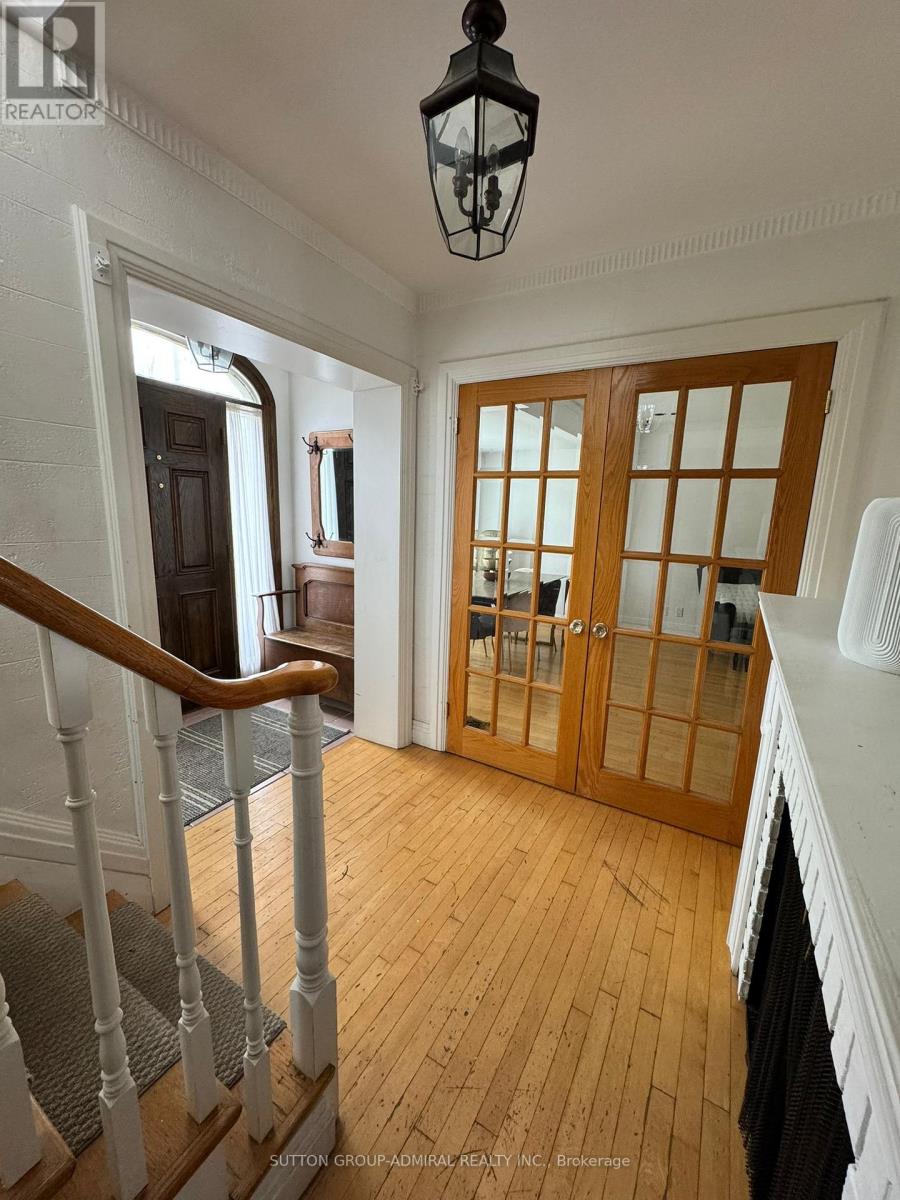 591 Woburn Avenue, Toronto, Ontario  M5M 1L8 - Photo 4 - C12631078