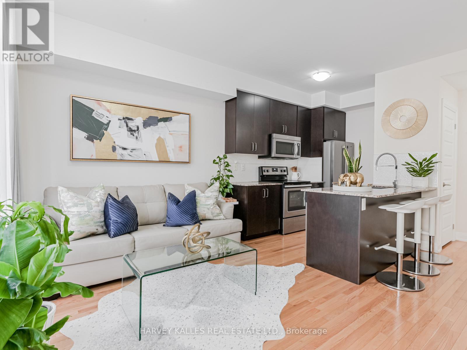 55 - 19 Eldora Avenue, Toronto (Newtonbrook West), Ontario  M2M 0B5 - Photo 5 - C12631086