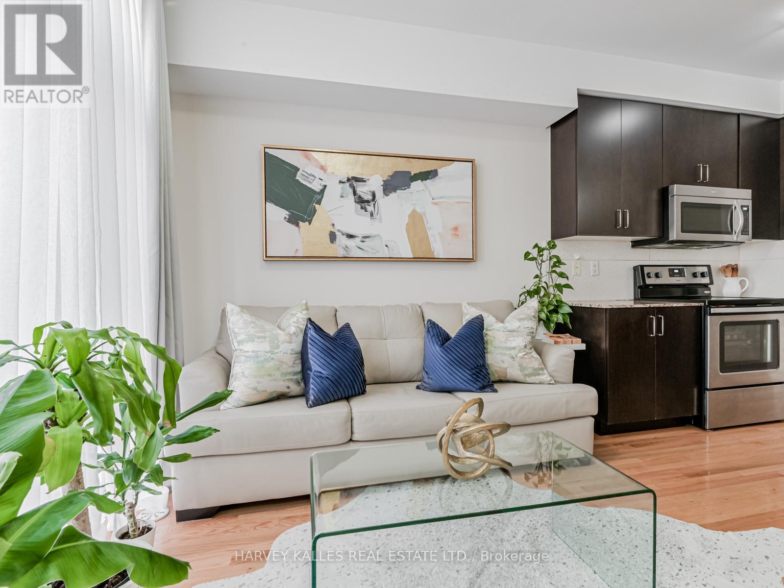 55 - 19 Eldora Avenue, Toronto (Newtonbrook West), Ontario  M2M 0B5 - Photo 7 - C12631086