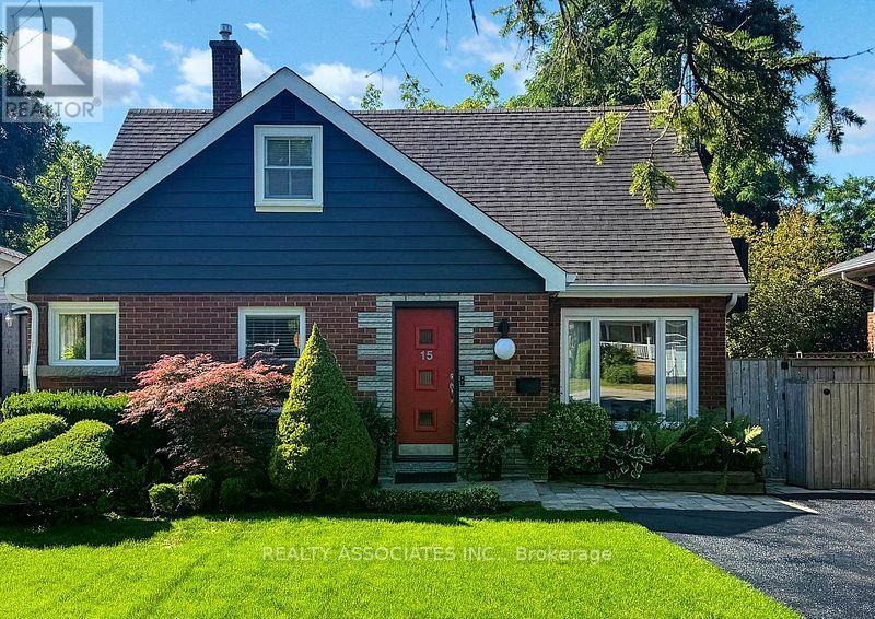15 WHITE AVENUE, Toronto, Ontario