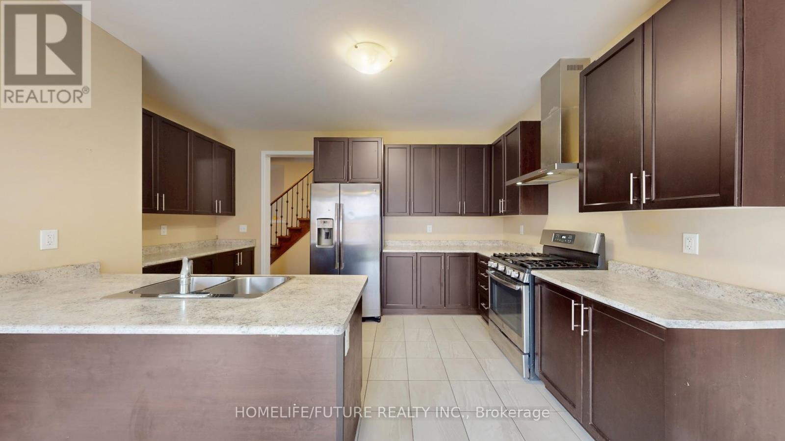 2372 Equestrian Crescent, Oshawa, Ontario  L1L 0L6 - Photo 12 - E12631074