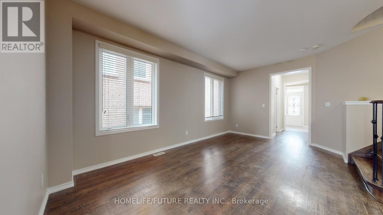 2372 Equestrian Crescent, Oshawa, Ontario  L1L 0L6 - Photo 5 - E12631074