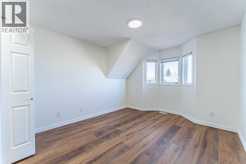 121 Eversyde Point Sw, Calgary, Alberta  T2Y 4X7 - Photo 17 - A2266373