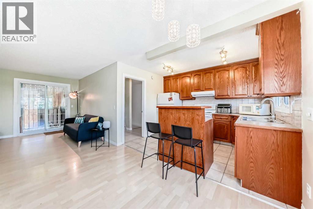 31 Castleglen Crescent Ne, Calgary, Alberta T3J 1N2 - Photo 8 - A2274099