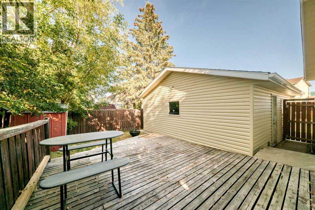 31 Castleglen Crescent Ne, Calgary, Alberta T3J 1N2 - Photo 25 - A2274099