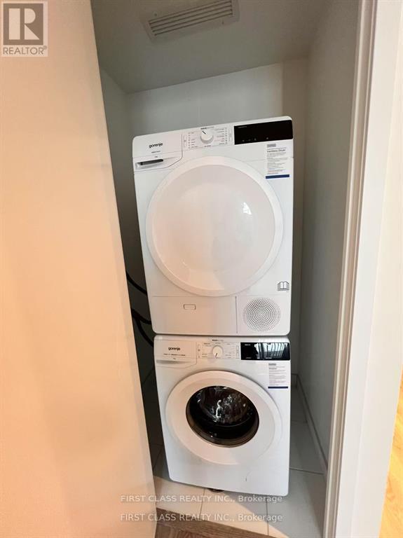 1802 - 195 Commerce Street, Vaughan, Ontario  L4K 0P9 - Photo 8 - N12631088